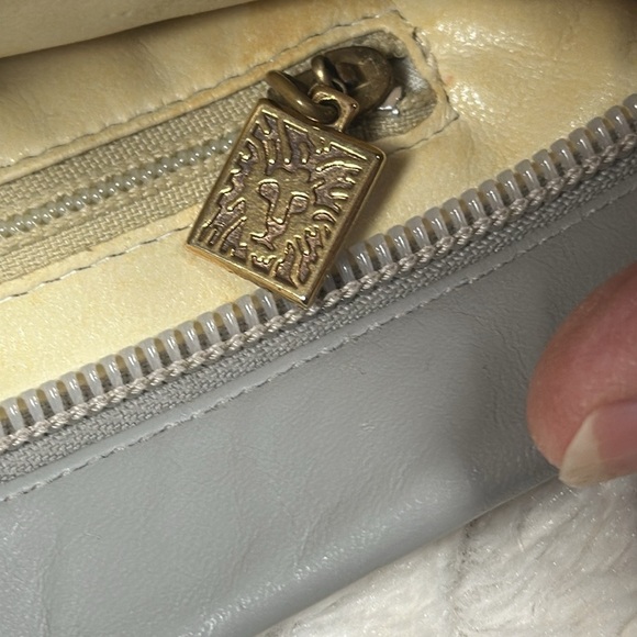 Anne Klein for Calderon Gray Soft Leather Convertible Crossbody Clutch purse - Picture 6 of 9